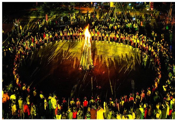 Các nhiệm vụ về xây dựng môi trường văn hóa cơ sở và công tác tổ chức cán bộ ngành Văn hóa, Thể thao và Du lịch năm 2022